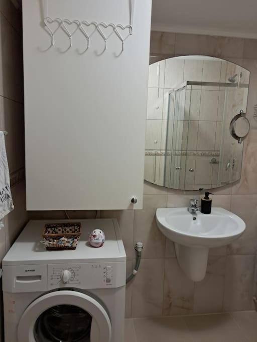 Holiday Home Apartment Budva Ngoại thất bức ảnh