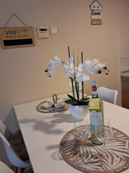 Holiday Home Apartment Budva Ngoại thất bức ảnh